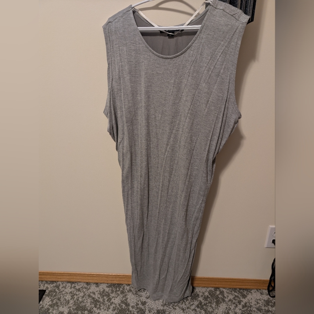 Le Chateau Elegant Gray Top